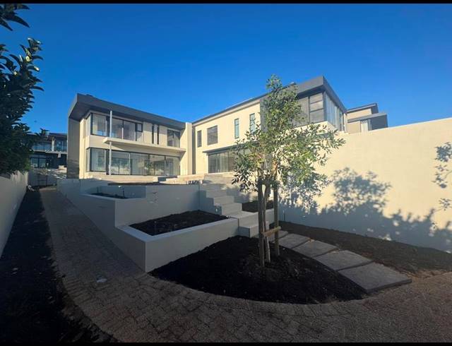 5 BEDROOM HOUSE FOR SALE IN CLARA ANNA FONTEIN